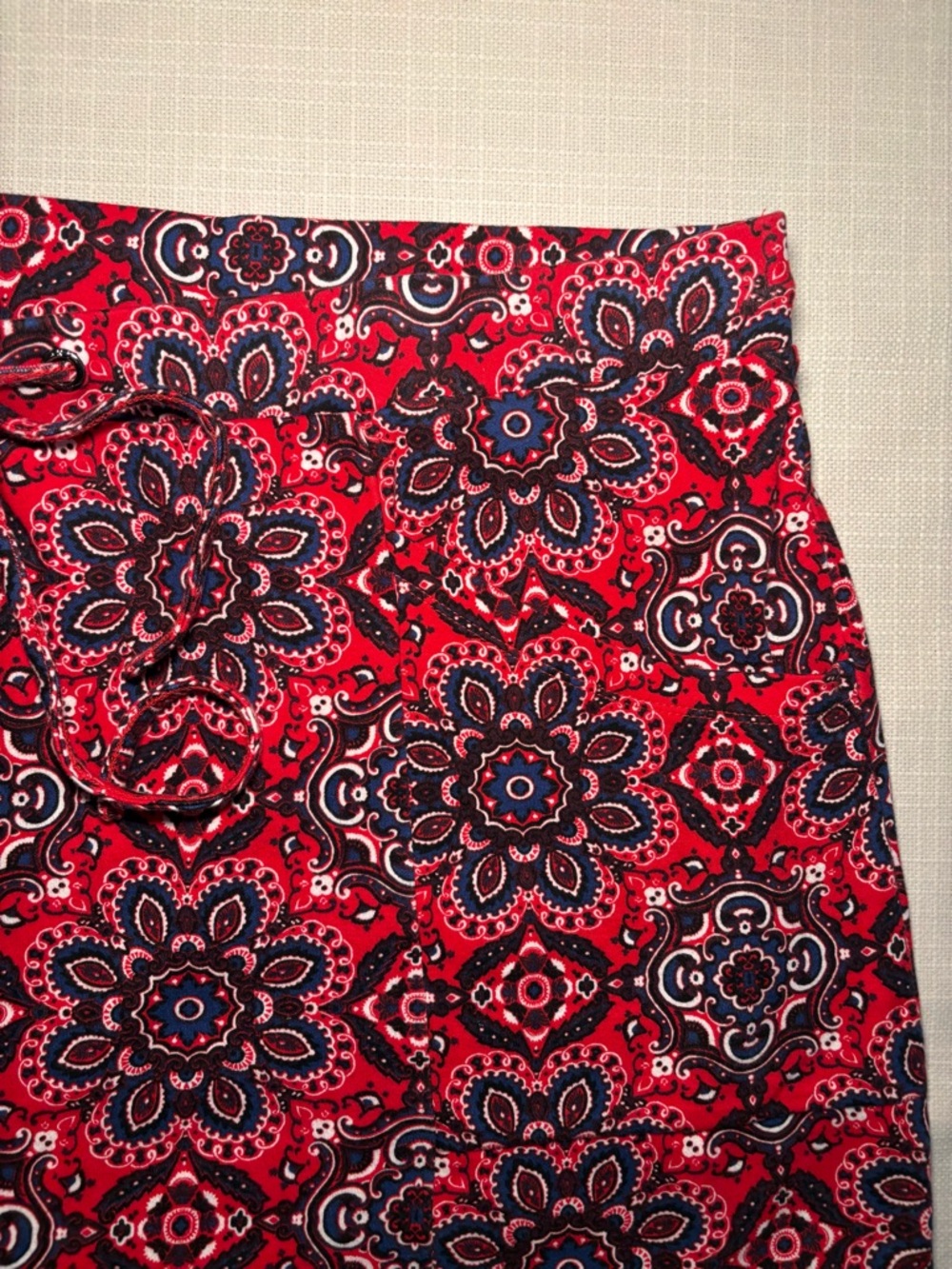Jones New York Red Paisley Skort Stretch Pull on Mini Golf Tennis Chic - Picture 6 of 6